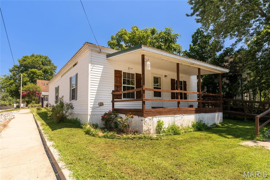 Photo of 103 E Illinois Golconda IL 62938