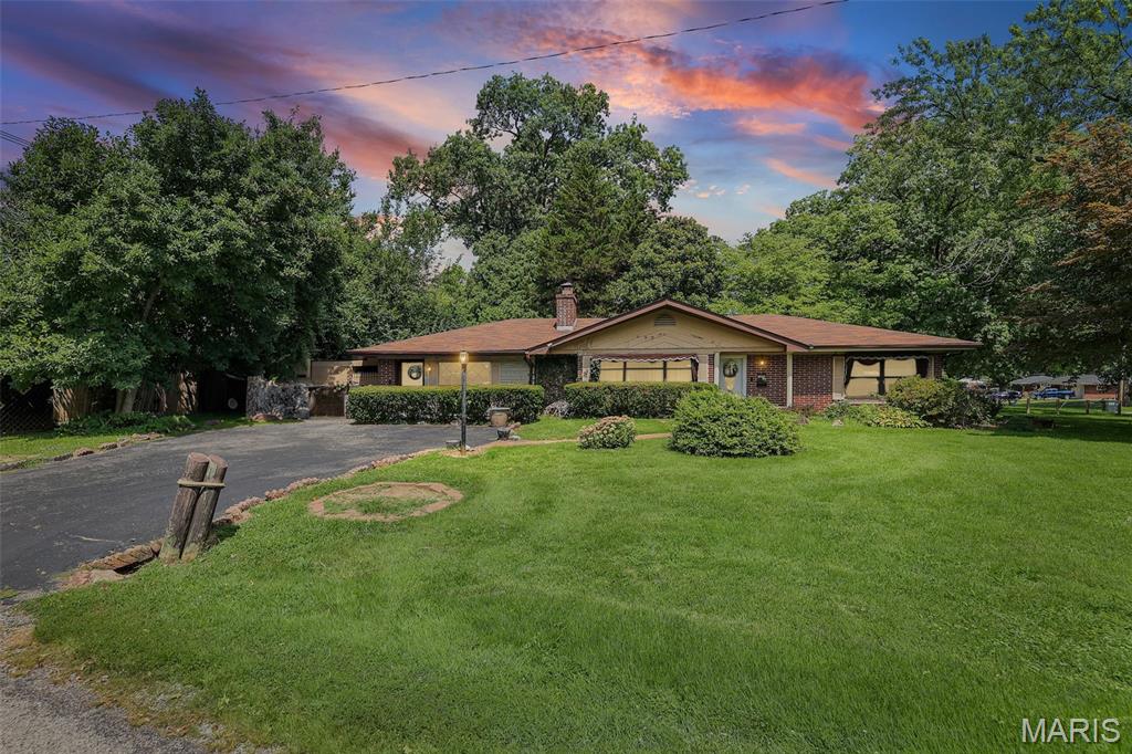 Photo of 1004 Moreland Drive Belleville IL 62223