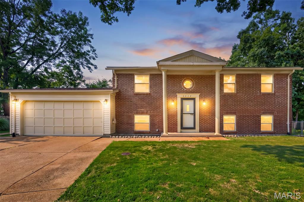 Photo of 1312 Twin Trails Court Fenton MO 63026