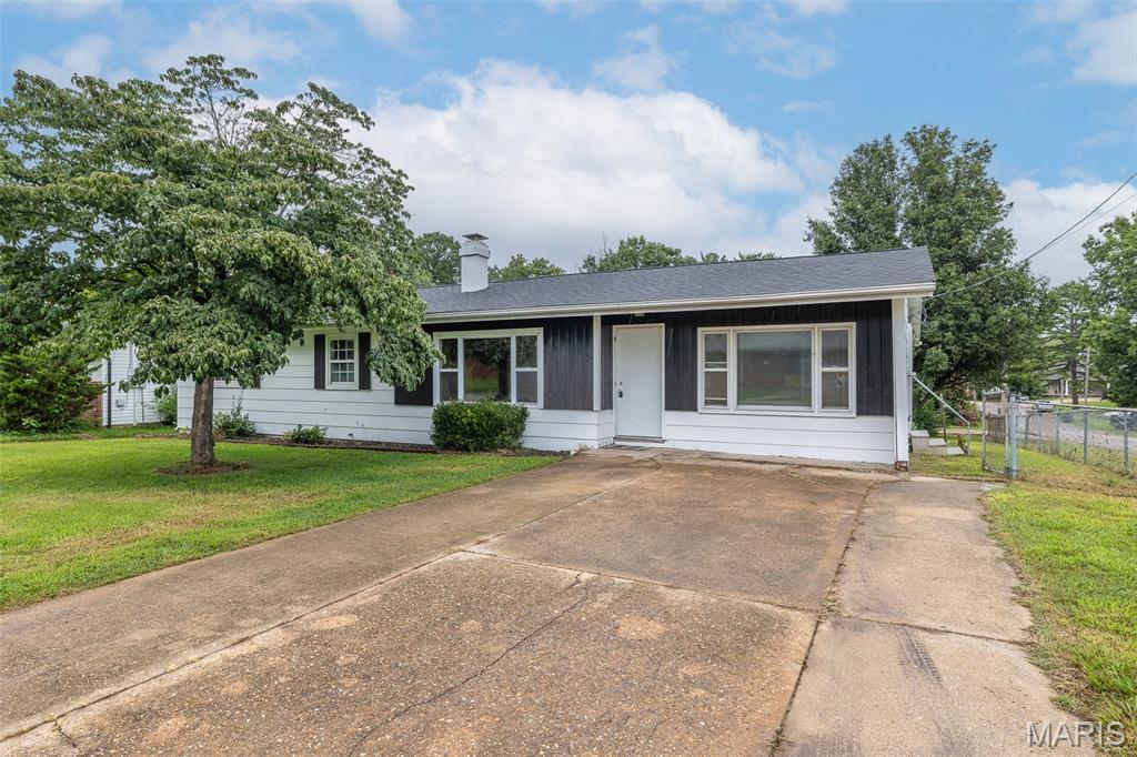Photo of 1901 Seifert Drive Poplar Bluff MO 63901