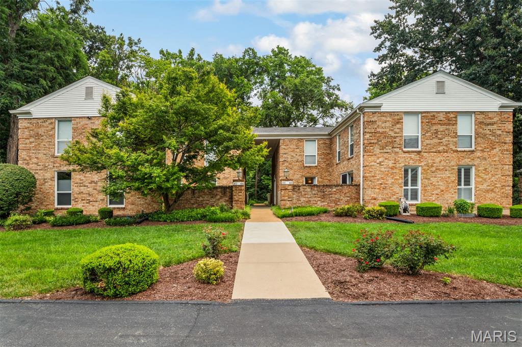 Photo of 418 Colony Woods Drive Kirkwood MO 63122