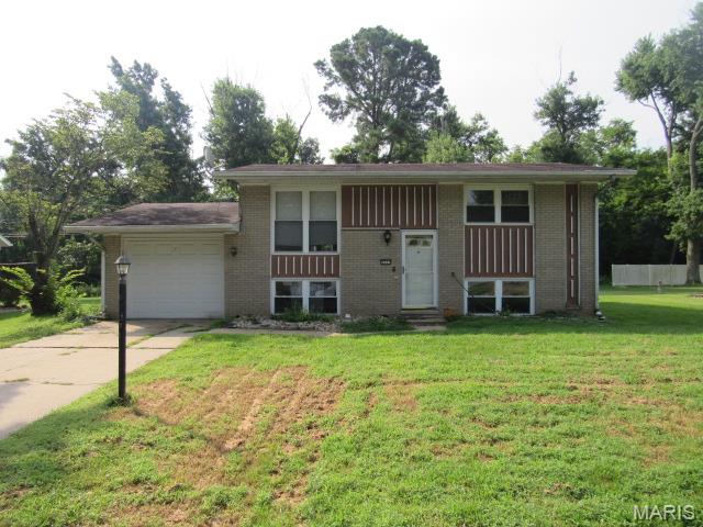 Photo of 5237 Englewood Drive Godfrey IL 62035