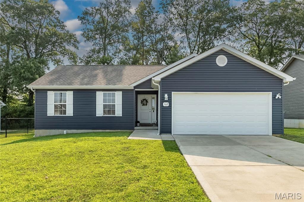 Photo of 162 Williamsburg Lane Troy MO 63379