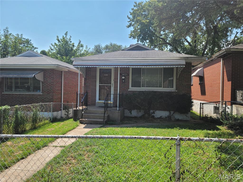 Photo of 3825 Illinois Avenue St Louis MO 63118