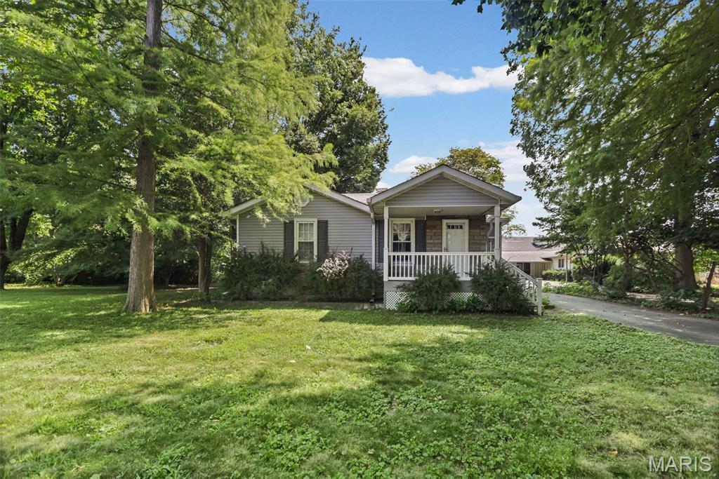 Photo of 343 Avalon Street Wood River IL 62095