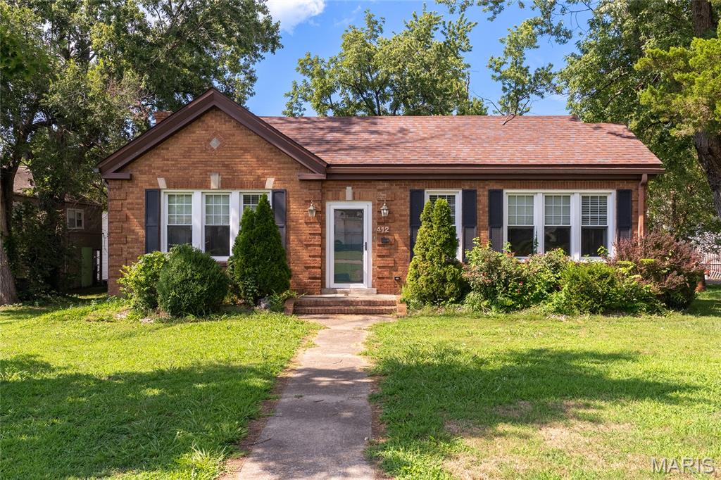 Photo of 412 E Main Duquoin IL 62832