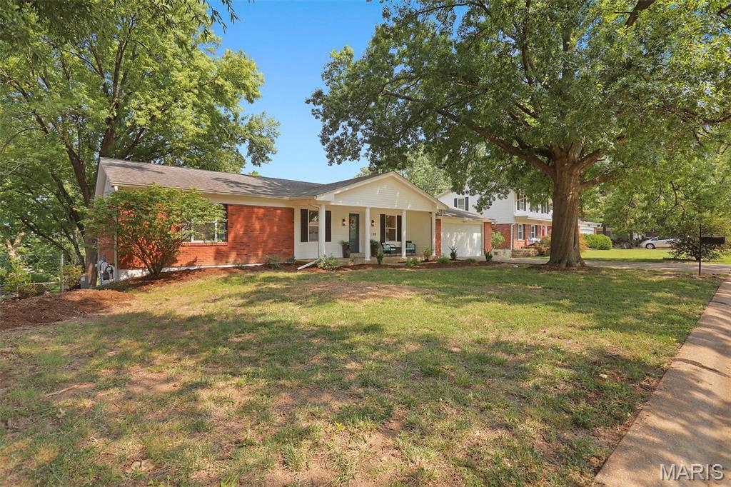 Photo of 215 Ranchmoor Trail Ellisville MO 63011