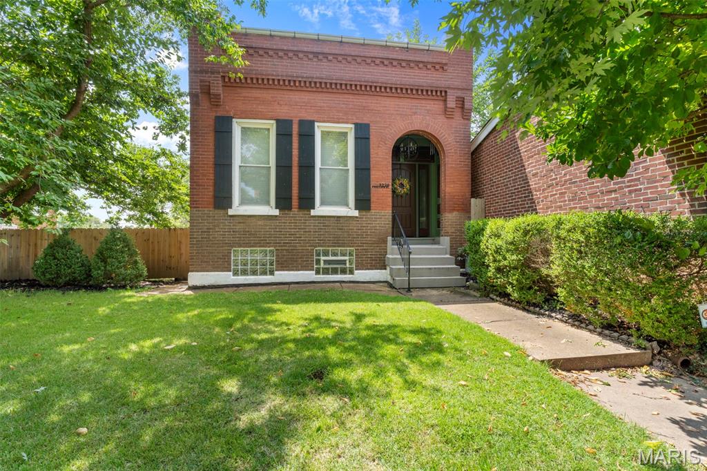 Photo of 3728 Phillips Place St Louis MO 63116
