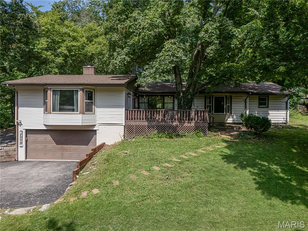 Photo of 6310 Heintz Road Oakville MO 63129