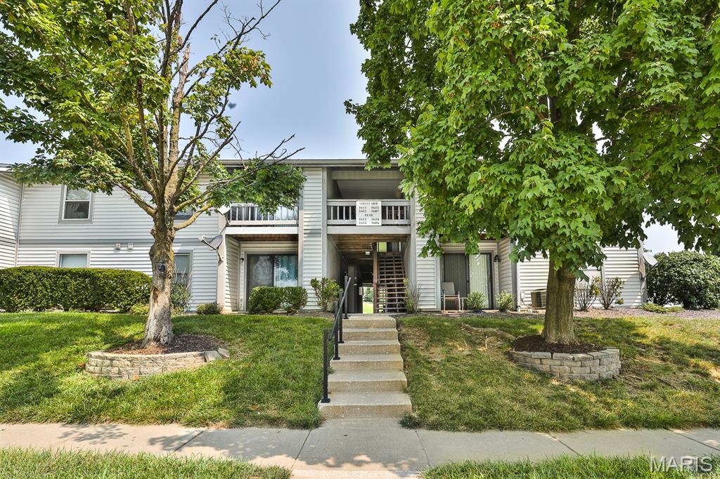 Photo of 1615 Summergate Parkway #M St Charles MO 63303