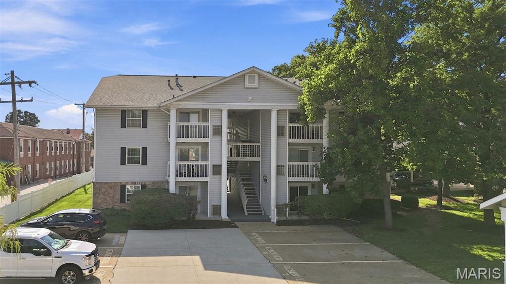 Photo of 667 S Kirkwood Road #202 St Louis MO 63122