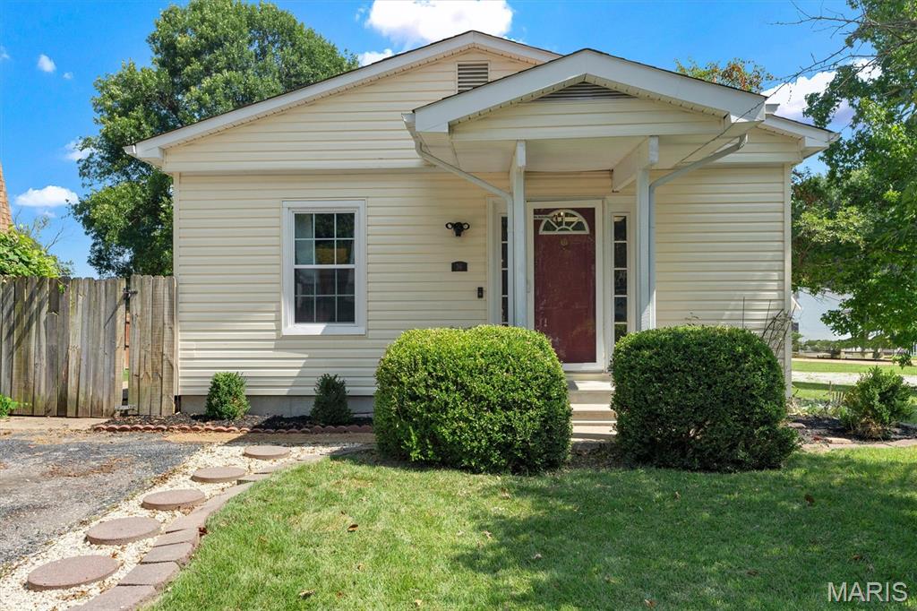 Photo of 36 Cedar Drive Pacific MO 63069