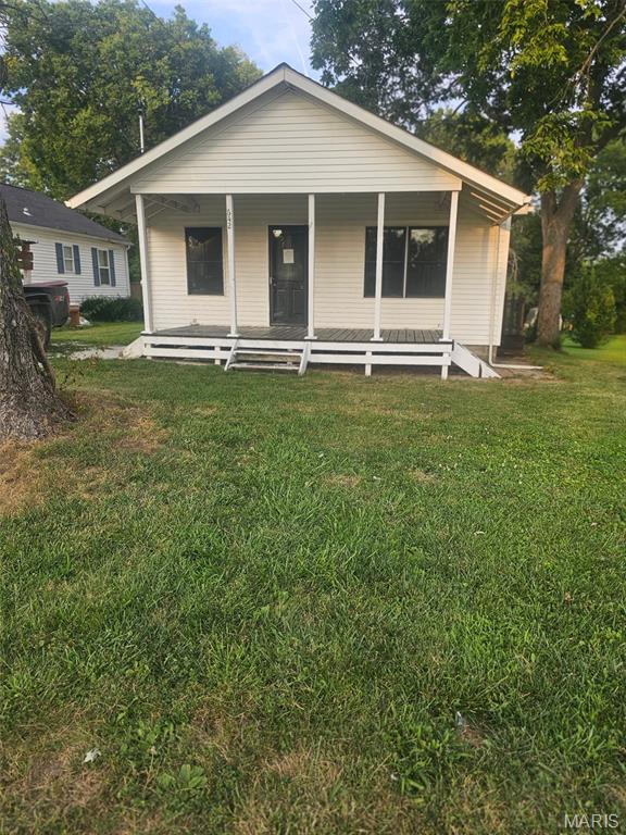 Photo of 642 Clarksville Road Pittsfield IL 62363