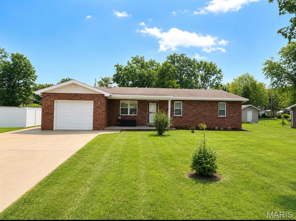 Photo of 1310 Krei Boulevard Farmington MO 63640