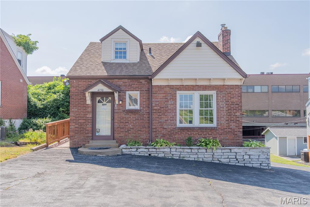 Photo of 4150 Crescent Drive Mehlville MO 63129