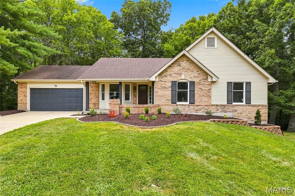 Photo of 12 Scarlet Oak Court Lake St Louis MO 63367