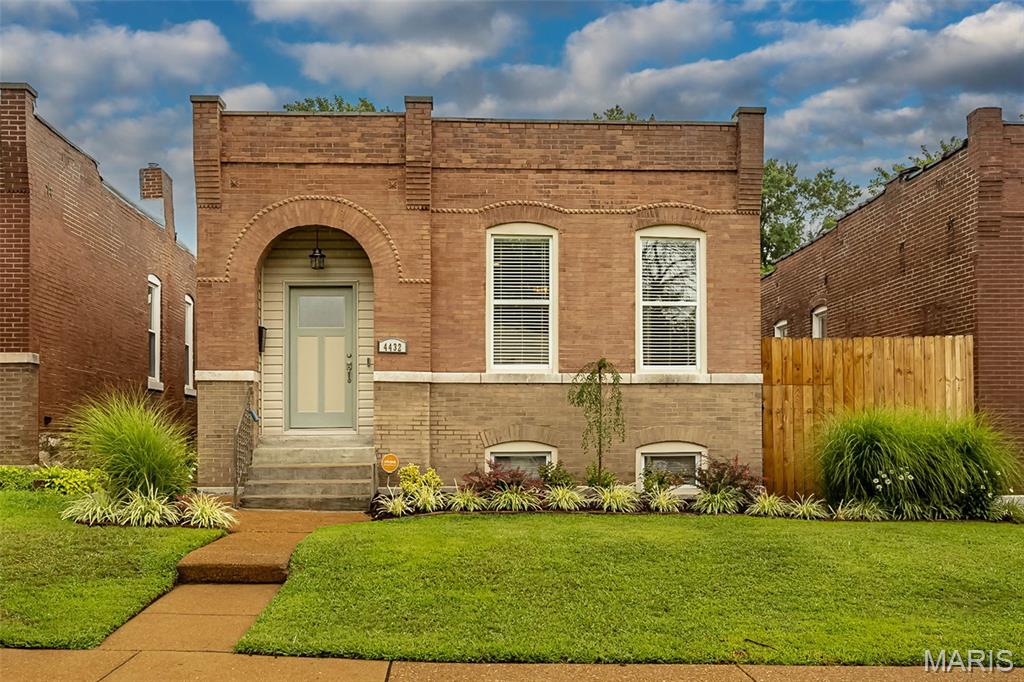 Photo of 4432 Tennessee Avenue St Louis MO 63111
