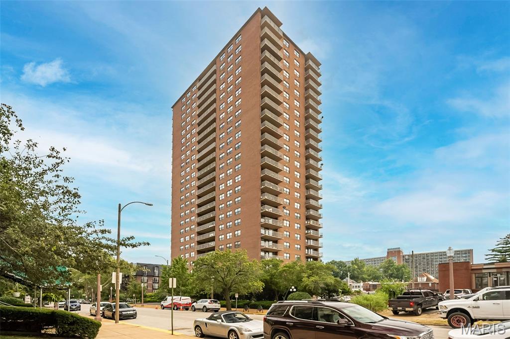 Photo of 4466 W Pine Boulevard #2E St Louis MO 63108