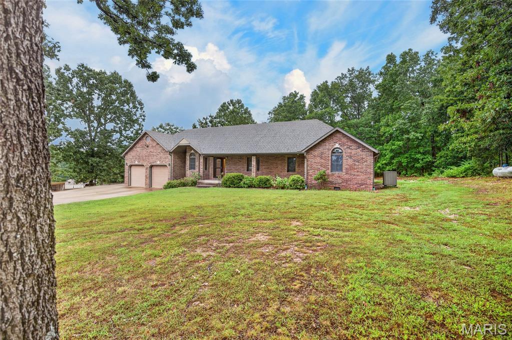 Photo of 22774 Gardner Road Lebanon MO 65536