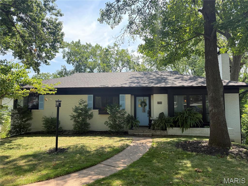 Photo of 8704 W Kingsbury Avenue St Louis MO 63124
