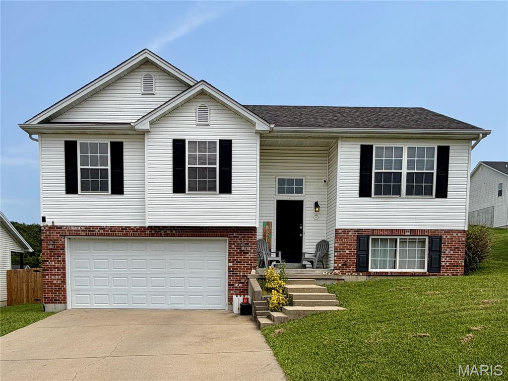 Photo of 8 Somerfield Drive Union MO 63084