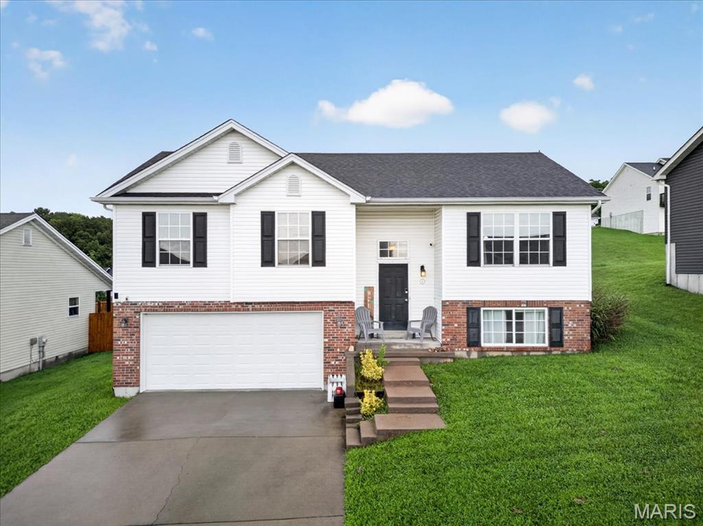 Photo of 8 Somerfield Drive Union MO 63084