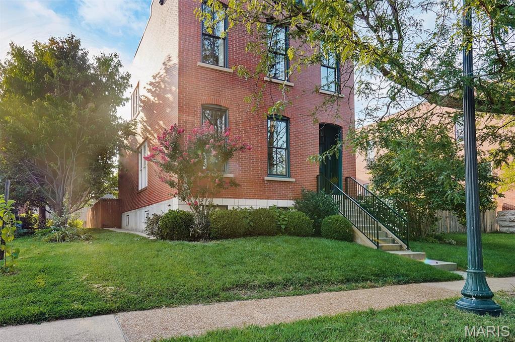 Photo of 1315 Dolman Street St Louis MO 63104