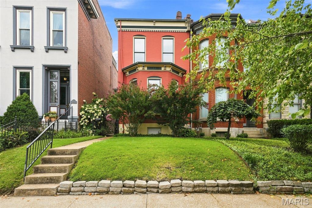 Photo of 1923 S Compton Avenue St Louis MO 63104