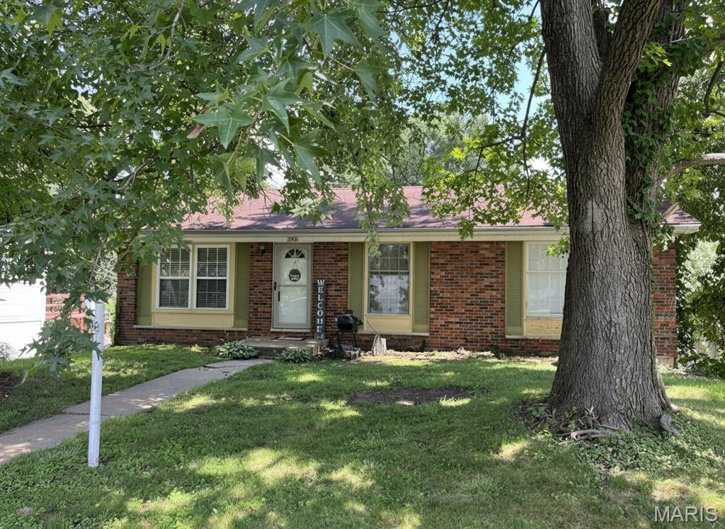 Photo of 5905 Dogwood Lane Godfrey IL 62035