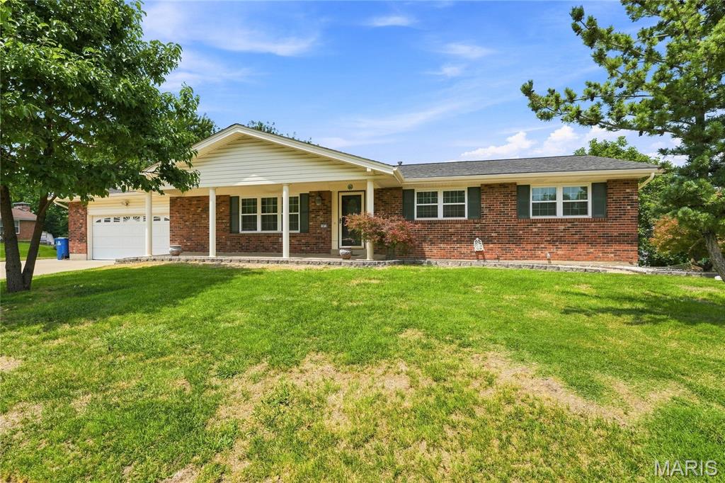 Photo of 1613 Tamarack Drive St Charles MO 63301