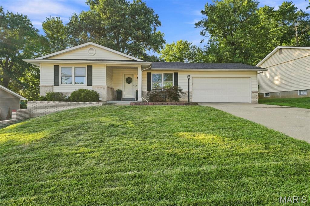 Photo of 17 Oak Hill Lane St Peters MO 63376