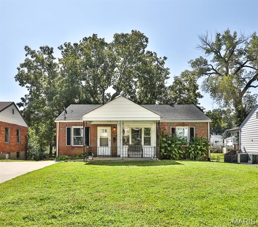 Photo of 10600 Saint Xavier Lane St Ann MO 63074