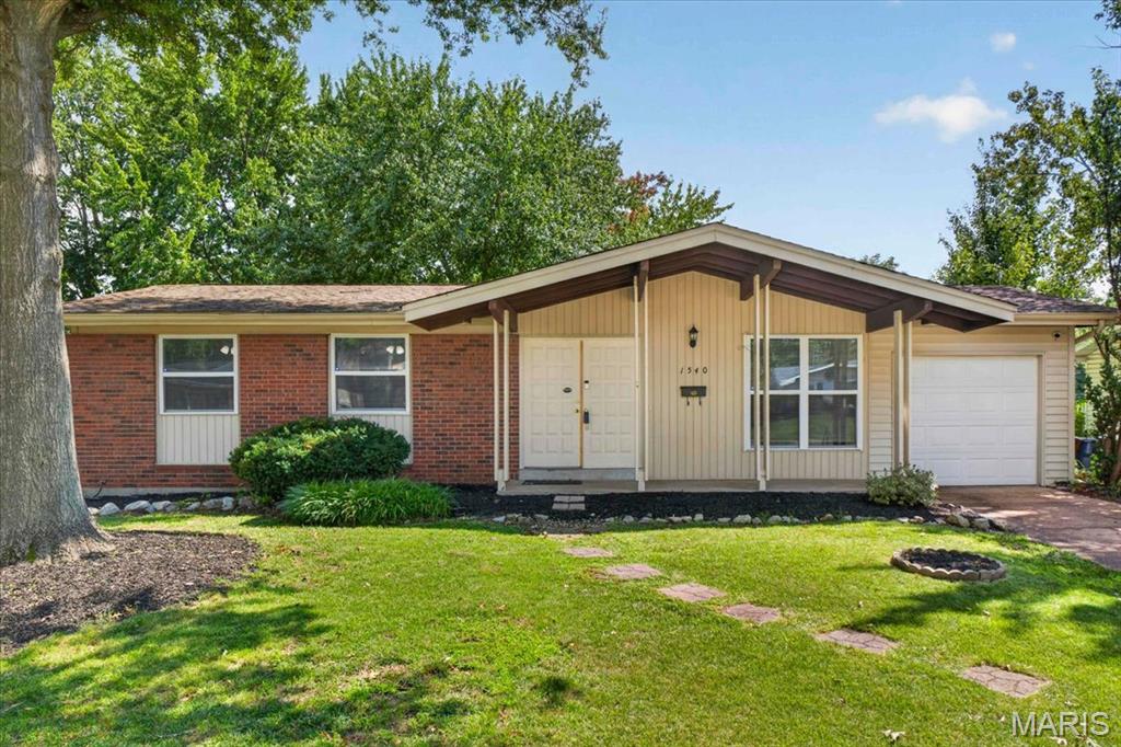 Photo of 1540 Leisure Drive Florissant MO 63031