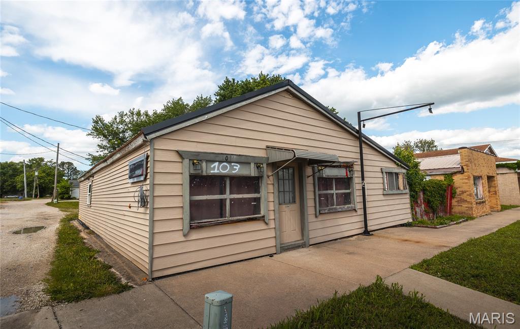 Photo of 103 E Third Street Belle MO 65013