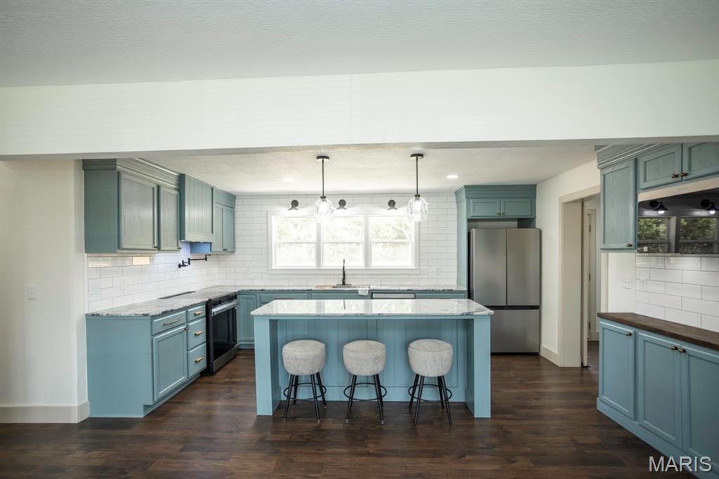 Photo of 804 E Main Street Richland MO 65556
