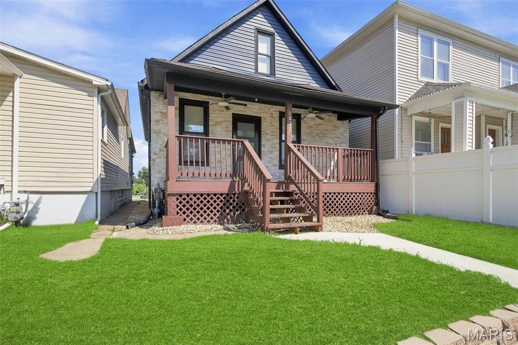 Photo of 1825 Edwardsville Road Madison IL 62060