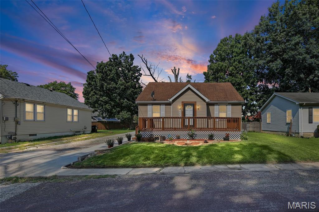 Photo of 209 N 14th Street Belleville IL 62220