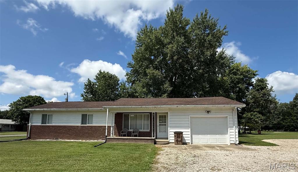 Photo of 1003 W Main Street Ramsey IL 62080
