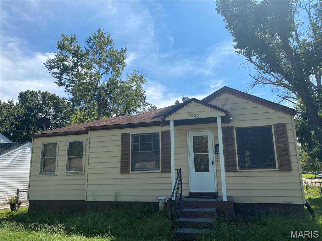 Photo of 7420 Pleaseway Drive St Louis MO 63136