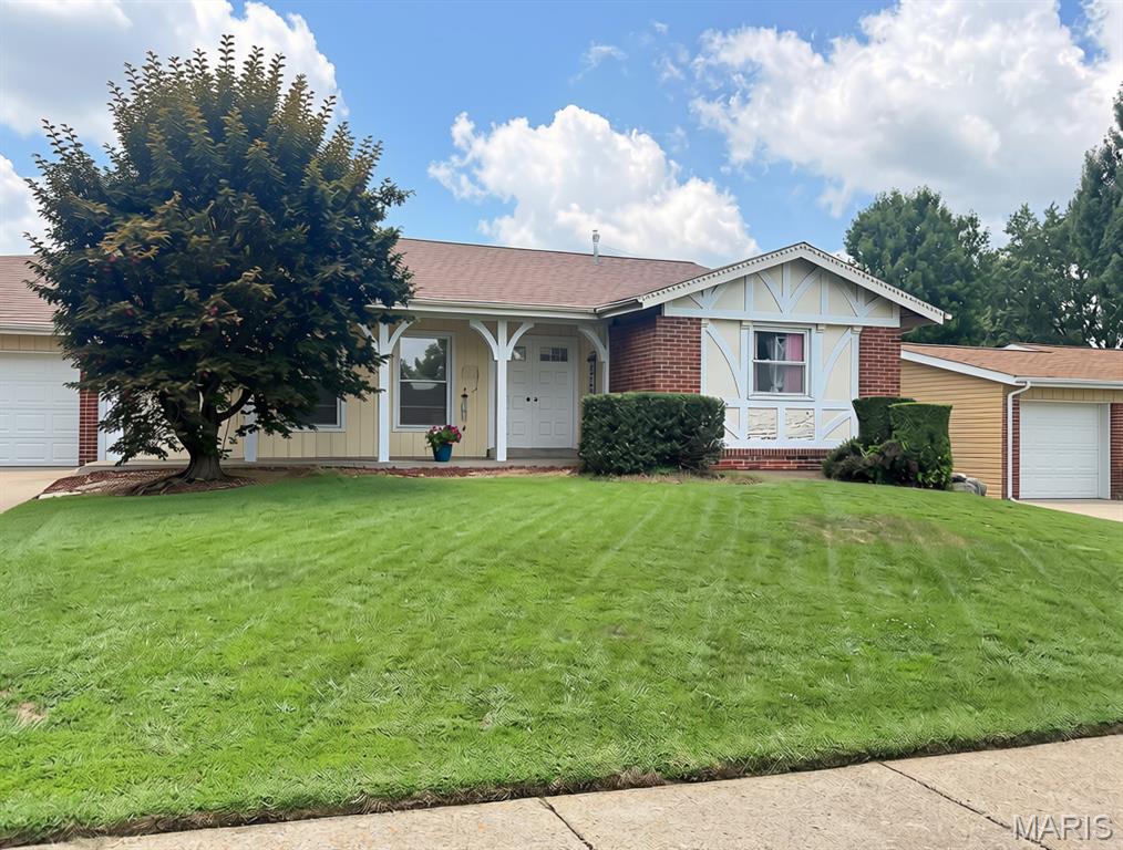 Photo of 2105 Barcelona Drive Florissant MO 63033