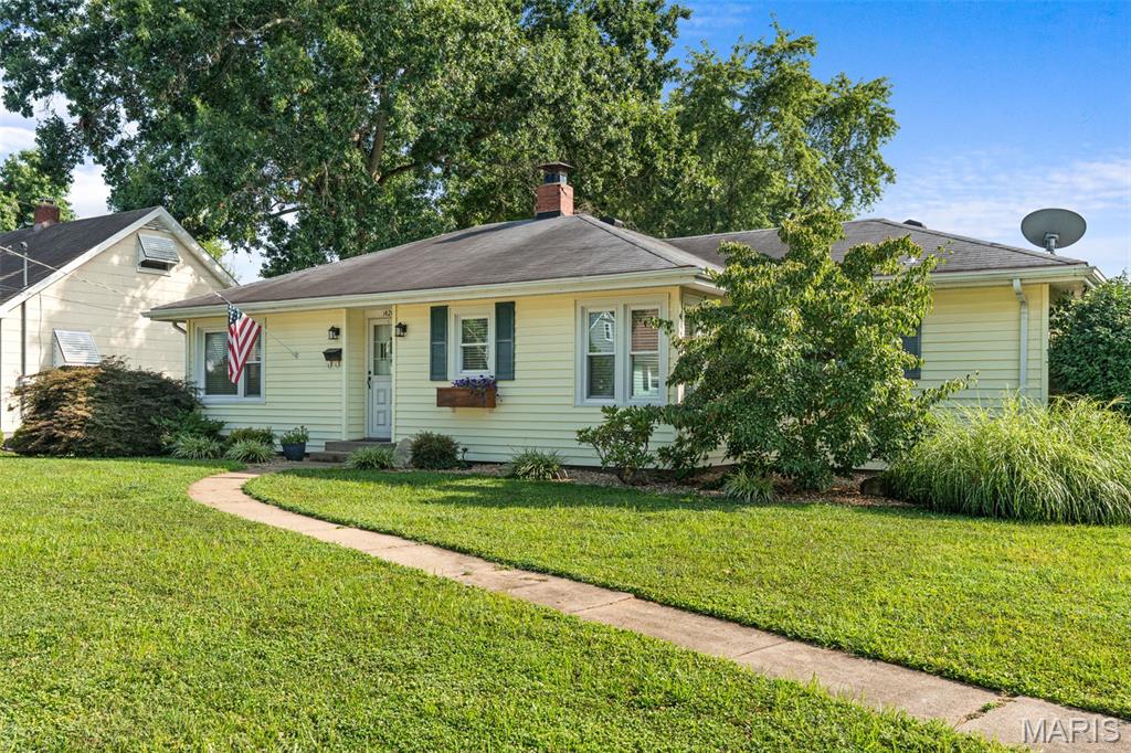 Photo of 1420 E 8th Washington MO 63090