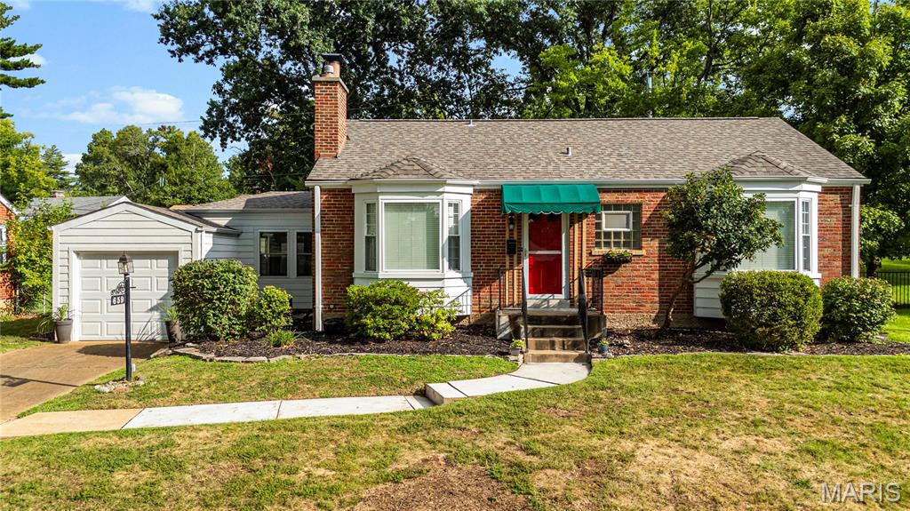 Photo of 659 Deerhurst Drive St Louis MO 63119
