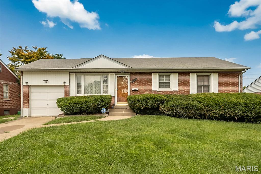 Photo of 9337 Laramie Drive Bellefontaine Nghbrs MO 63137