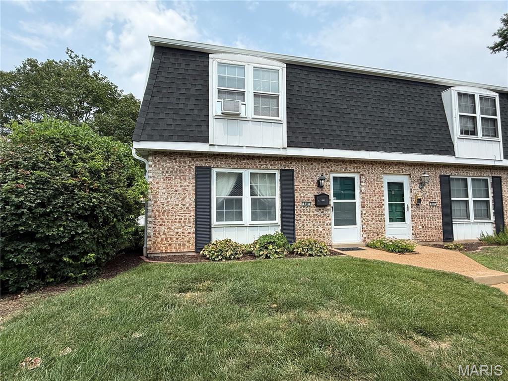 Photo of 840 Dumont Place St Louis MO 63125