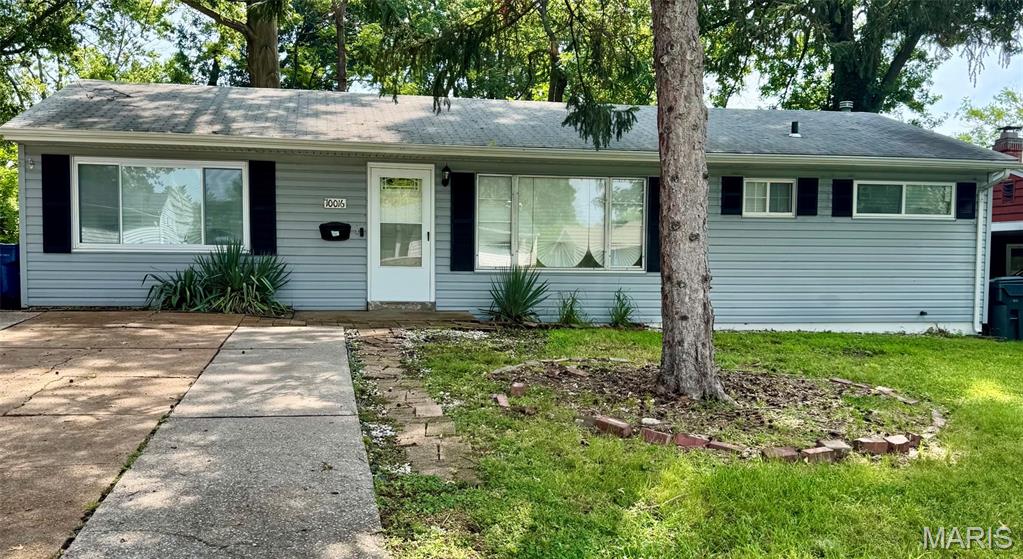Photo of 10016 Lakemoor Drive St Louis MO 63136