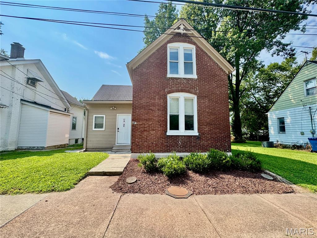 Photo of 420 E McKinley Street Belleville IL 62220