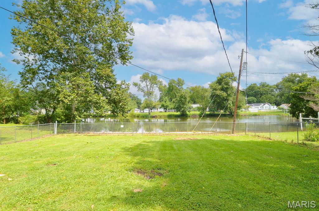 Photo of 425 S 47th Street Belleville IL 62226