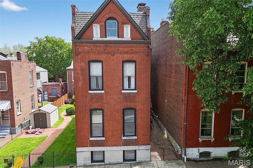 Photo of 2432 McNair Avenue St Louis MO 63104