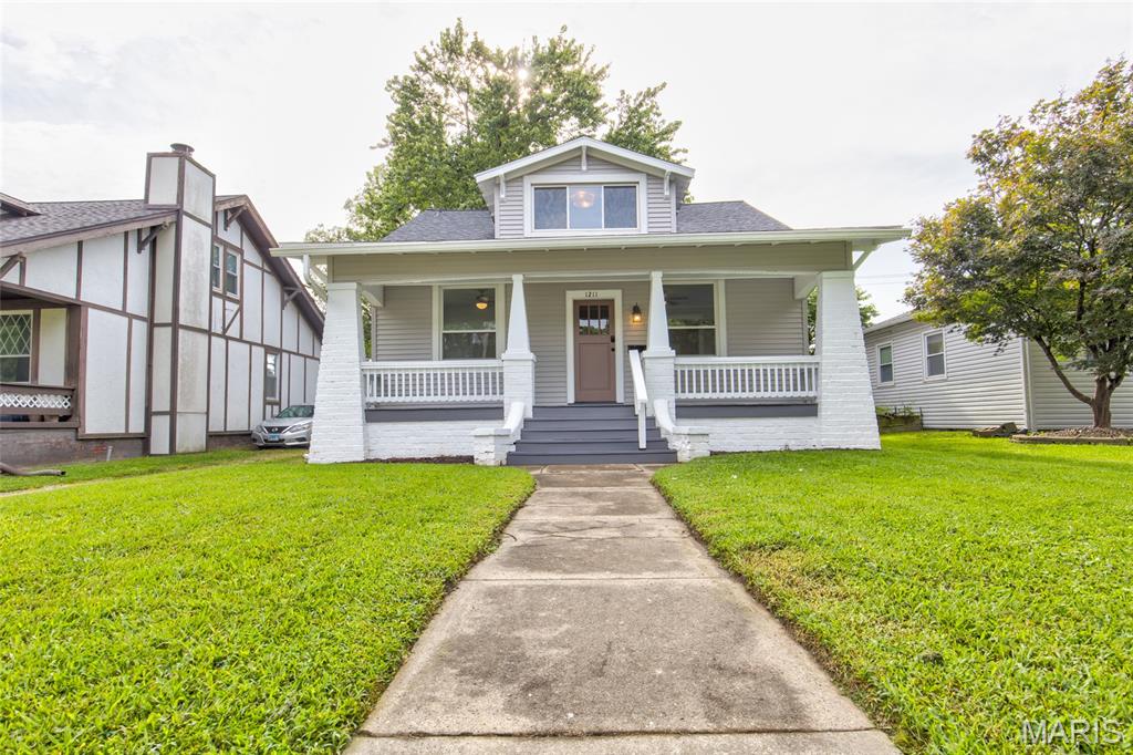Photo of 1211 Troy Road Edwardsville IL 62025