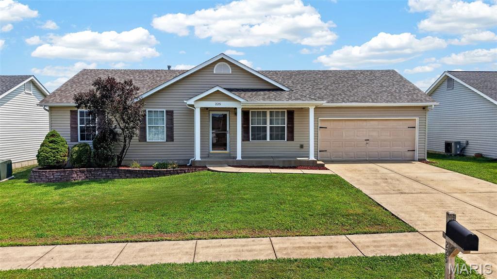 Photo of 225 Brookstone Creek Drive Wentzville MO 63385